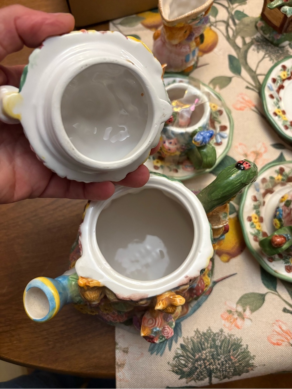Mercuries Springtime Tea Set - Picture 2 of 11